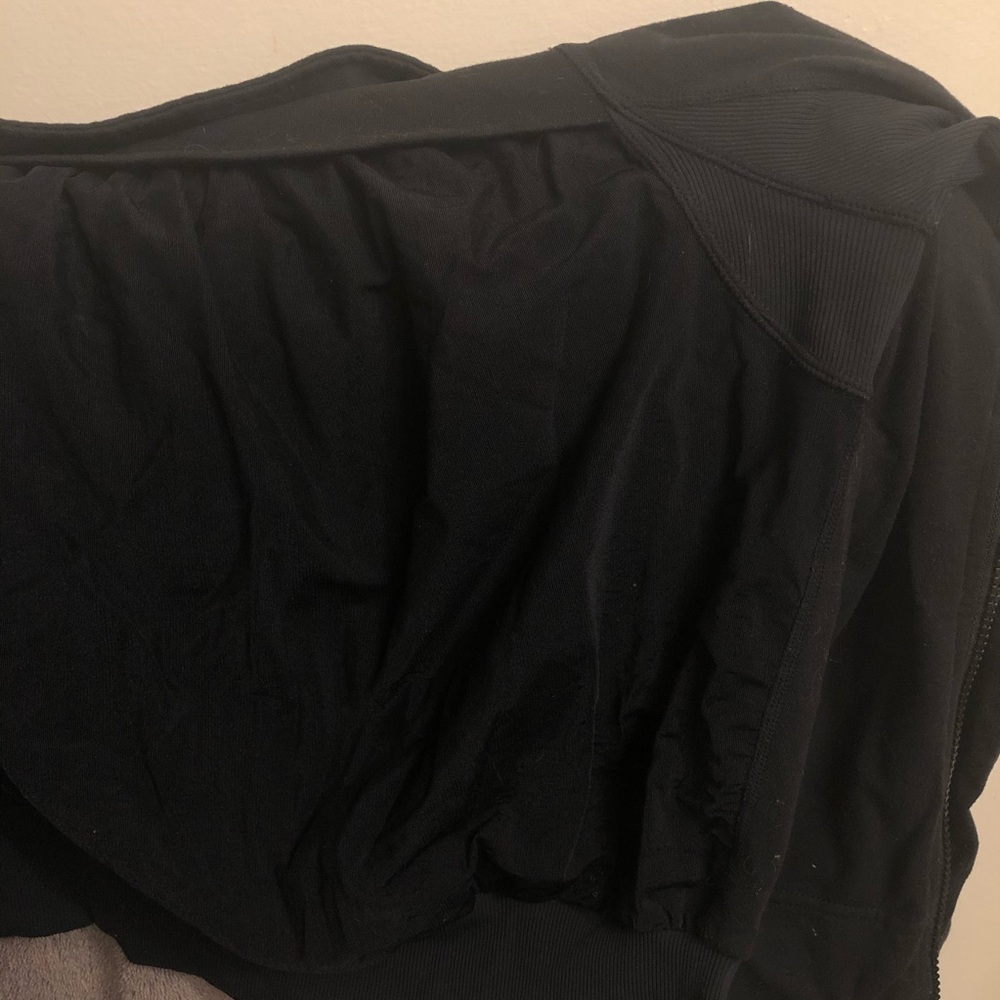 GUC Lululemon Size 6 Running Jacket Black Zip Up - Picture 7 of 8